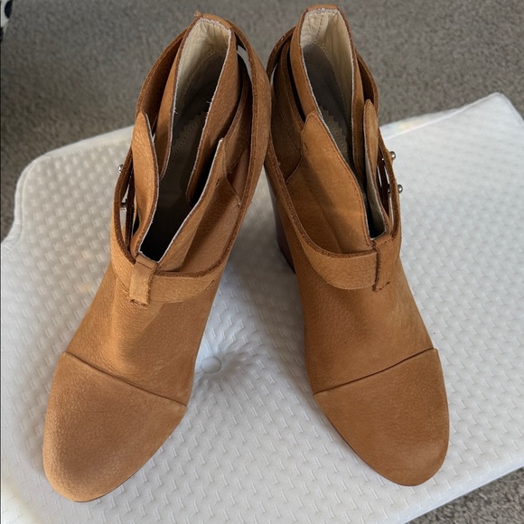 rag & bone Shoes - Rag & Bone Camel Ankle Booties